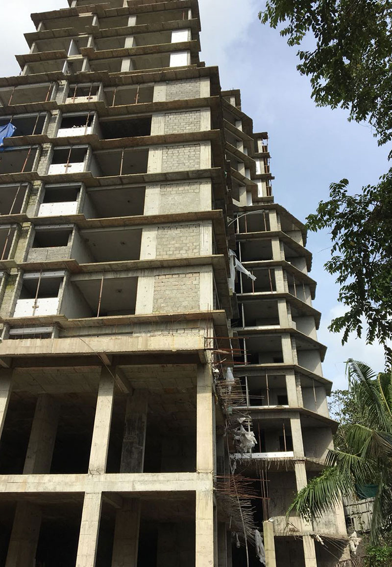 Apartment Exterior View (Jul)